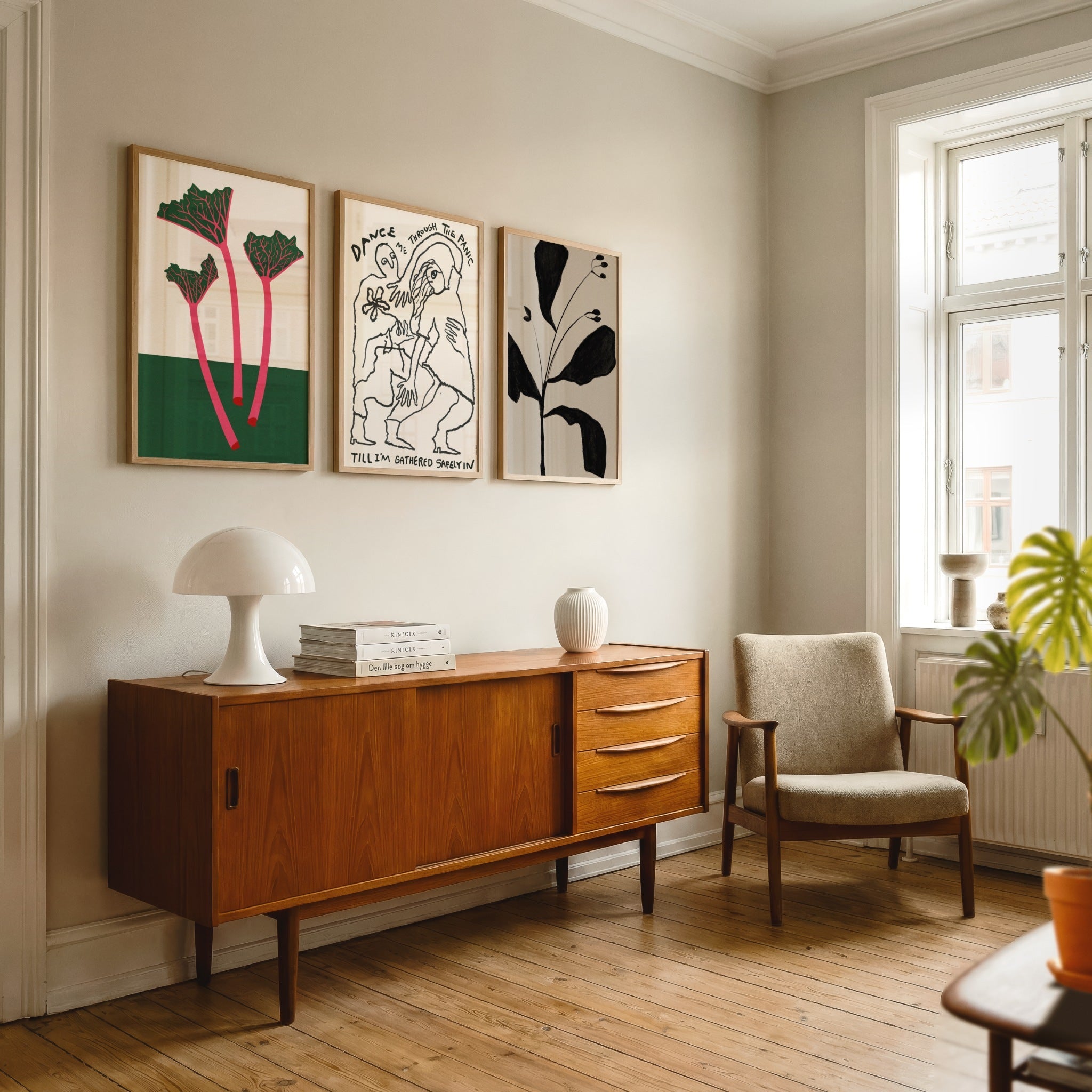 What to Hang Above a Couch: 3 Ideas That Work