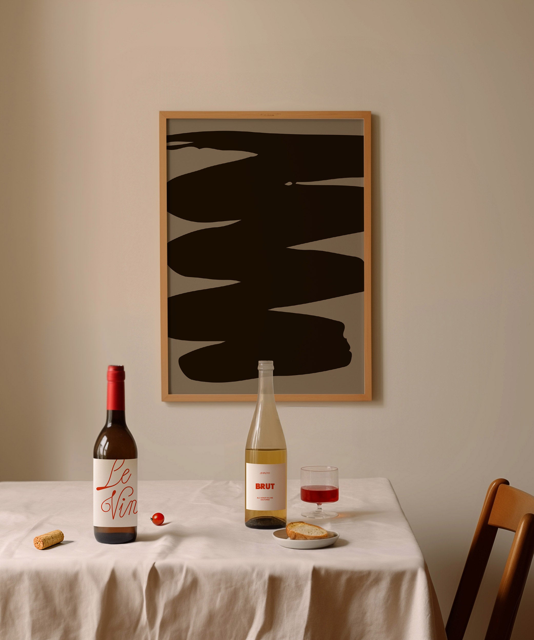 Striking 'Abstract Bold Line Art' design, minimalist wall art for a sharp modern aesthetic.