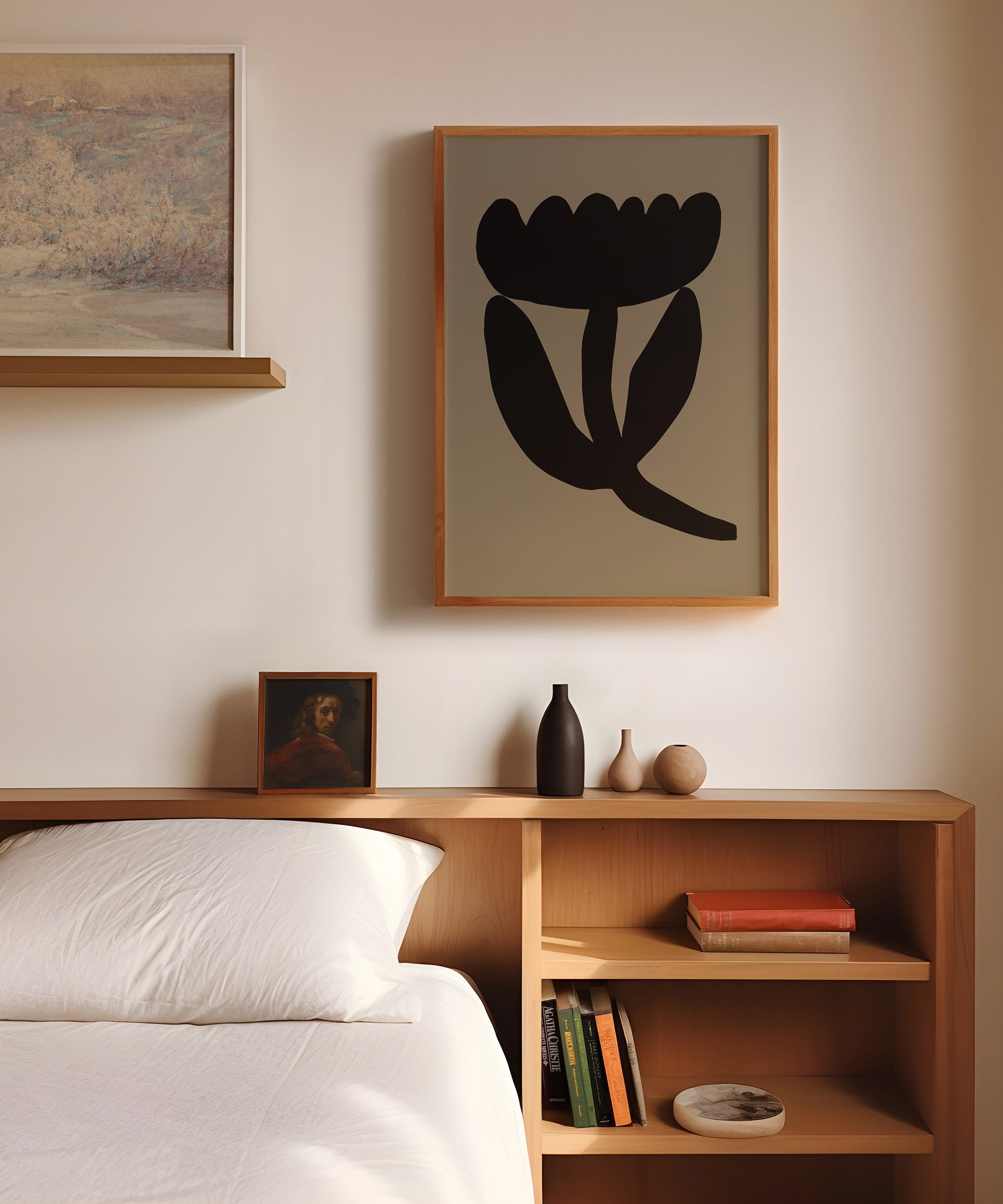 Minimalist abstract flower line art, modern wall decor with a soft floral aesthetic.