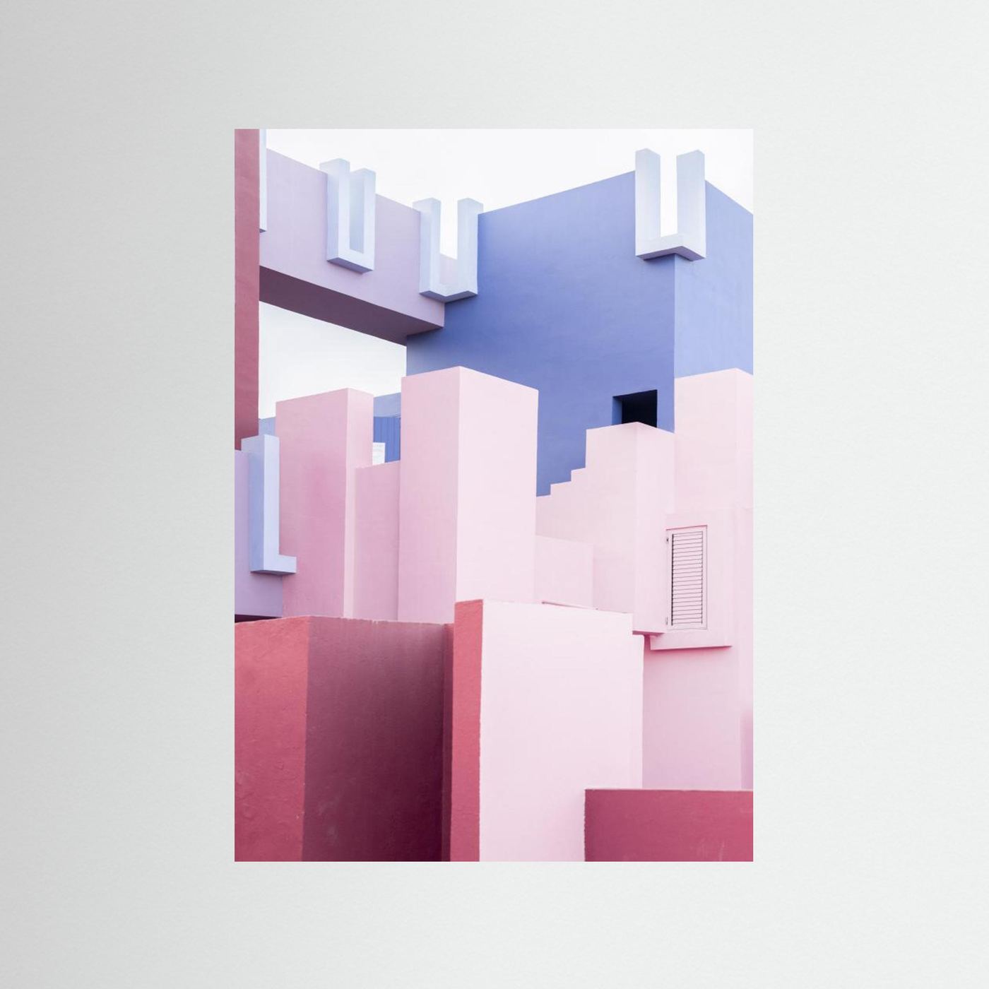 La Muralla Roja 3 by Kathrin Pienaar