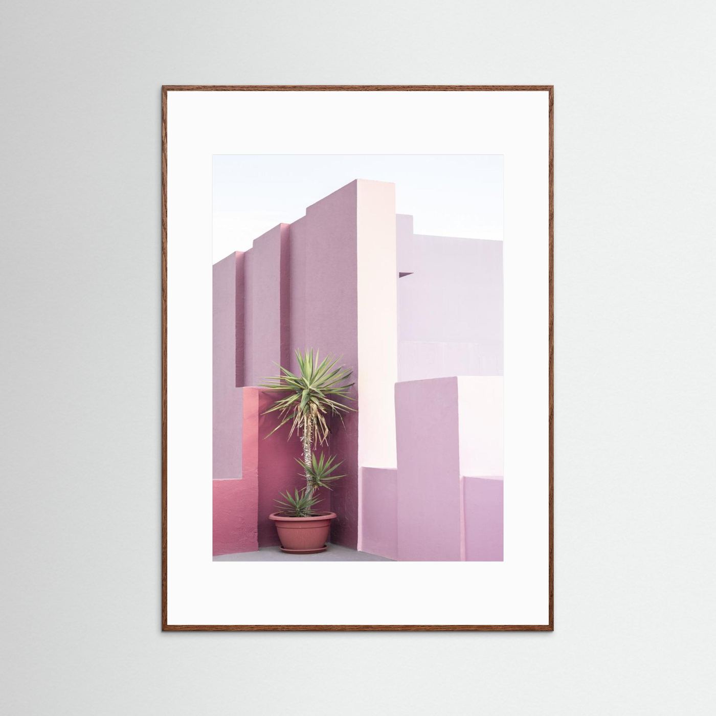 La Muralla Roja 4 by Kathrin Pienaar