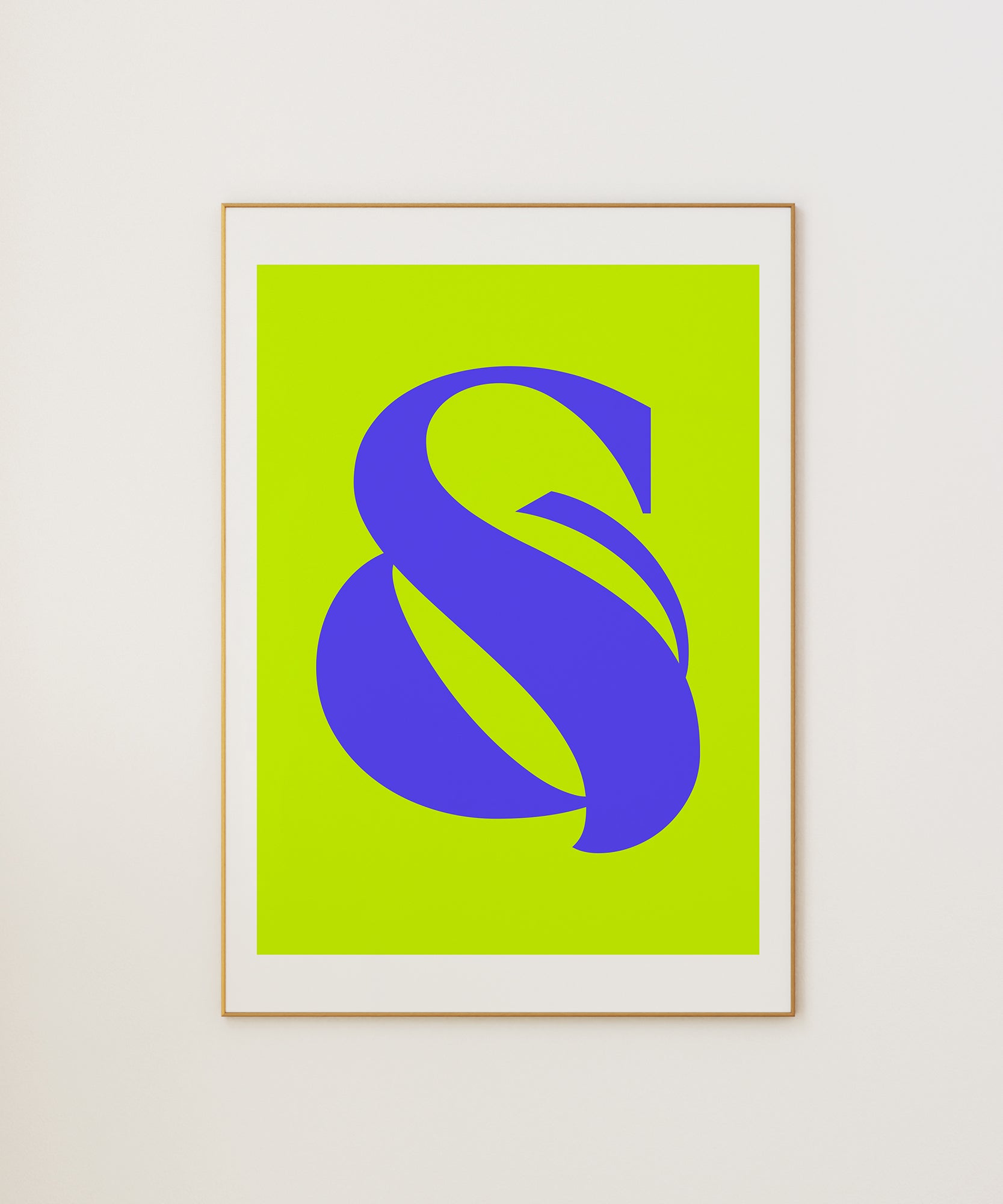 Elegant '&' ampersand symbol print, minimalist wall art for a stylish modern aesthetic.