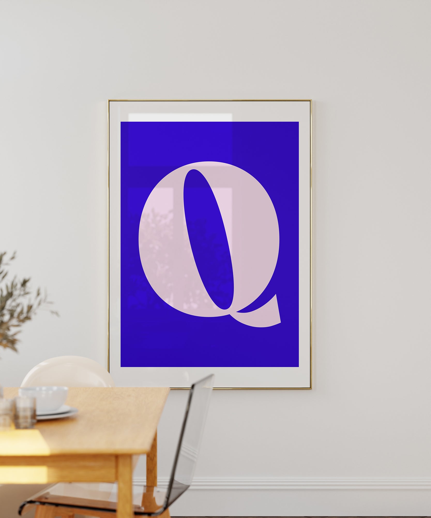 Bold 'Q LETTER' initial print, modern wall art for a personalized aesthetic statement.